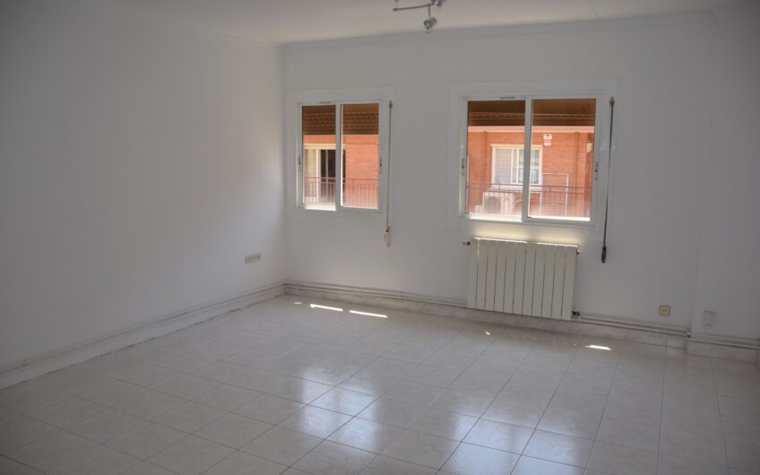 PISO EN VENTA EN LLUIS SAGNIER /PASEO MARAGALL